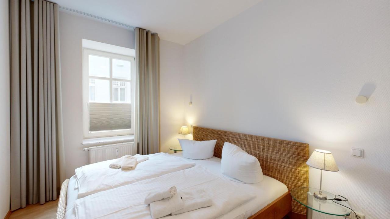Apartment Strandblick In Binz, Fewos Direkt Am Mit Balkon Und Teilweise Mit Meerblick *