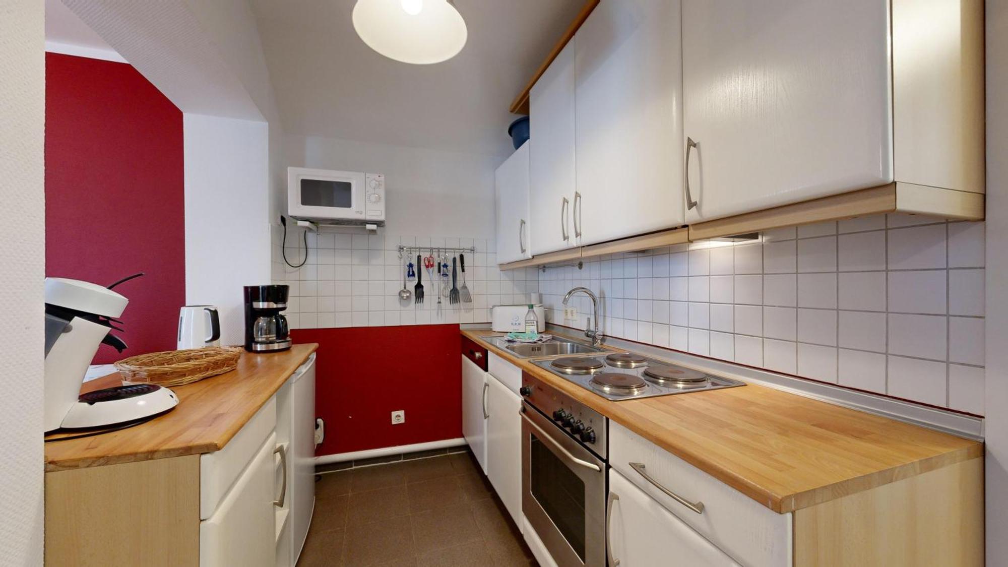 Apartment Strandblick In Binz, Fewos Direkt Am Mit Balkon Und Teilweise Mit Meerblick