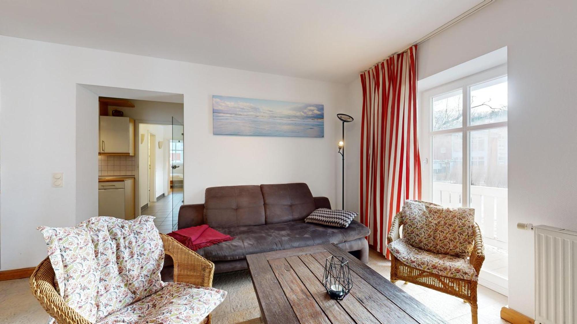 Strandblick In Binz, Fewos Direkt Am Mit Balkon Und Teilweise Mit Meerblick Apartment