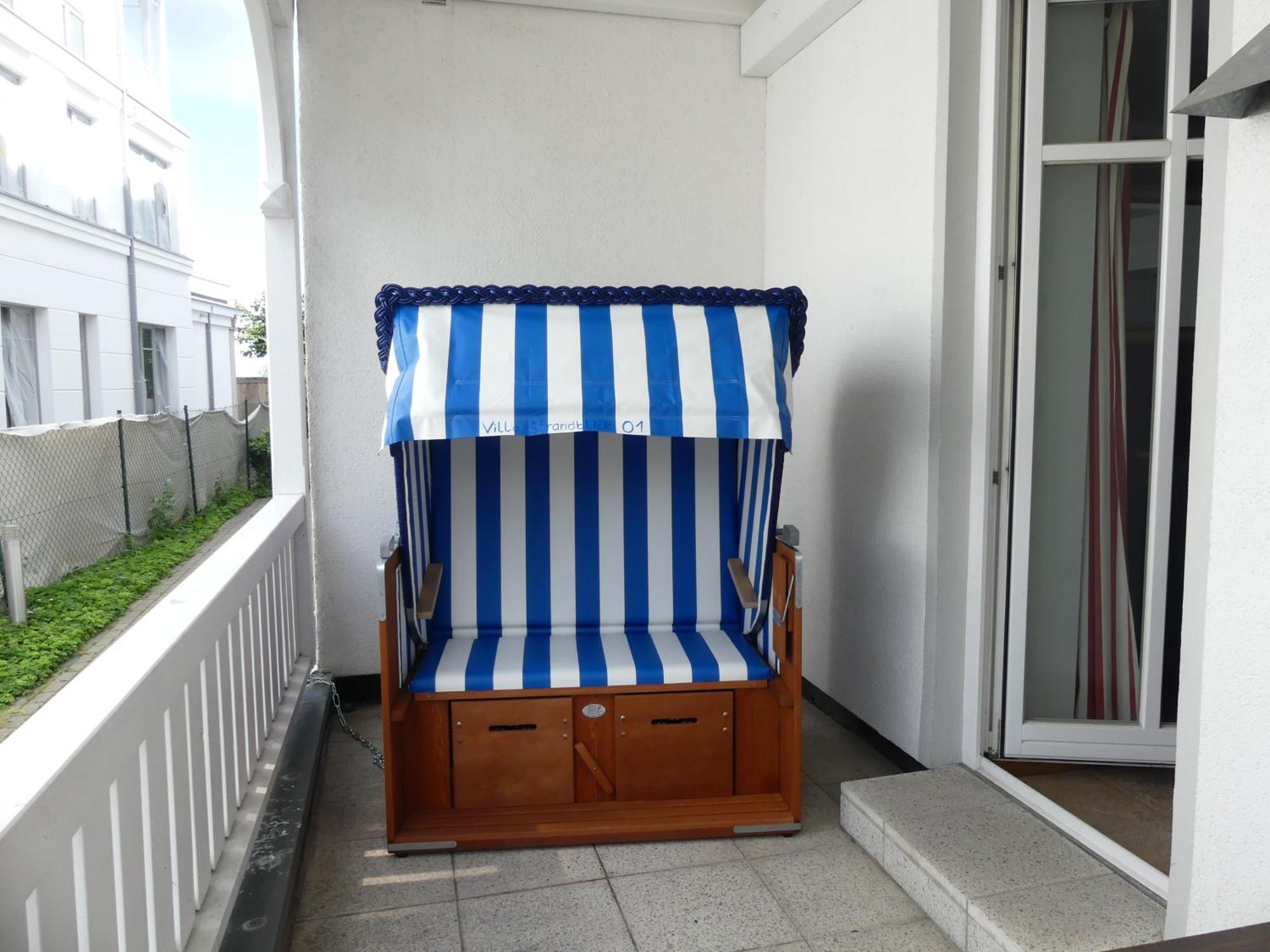 Strandblick In Binz, Fewos Direkt Am Mit Balkon Und Teilweise Mit Meerblick *