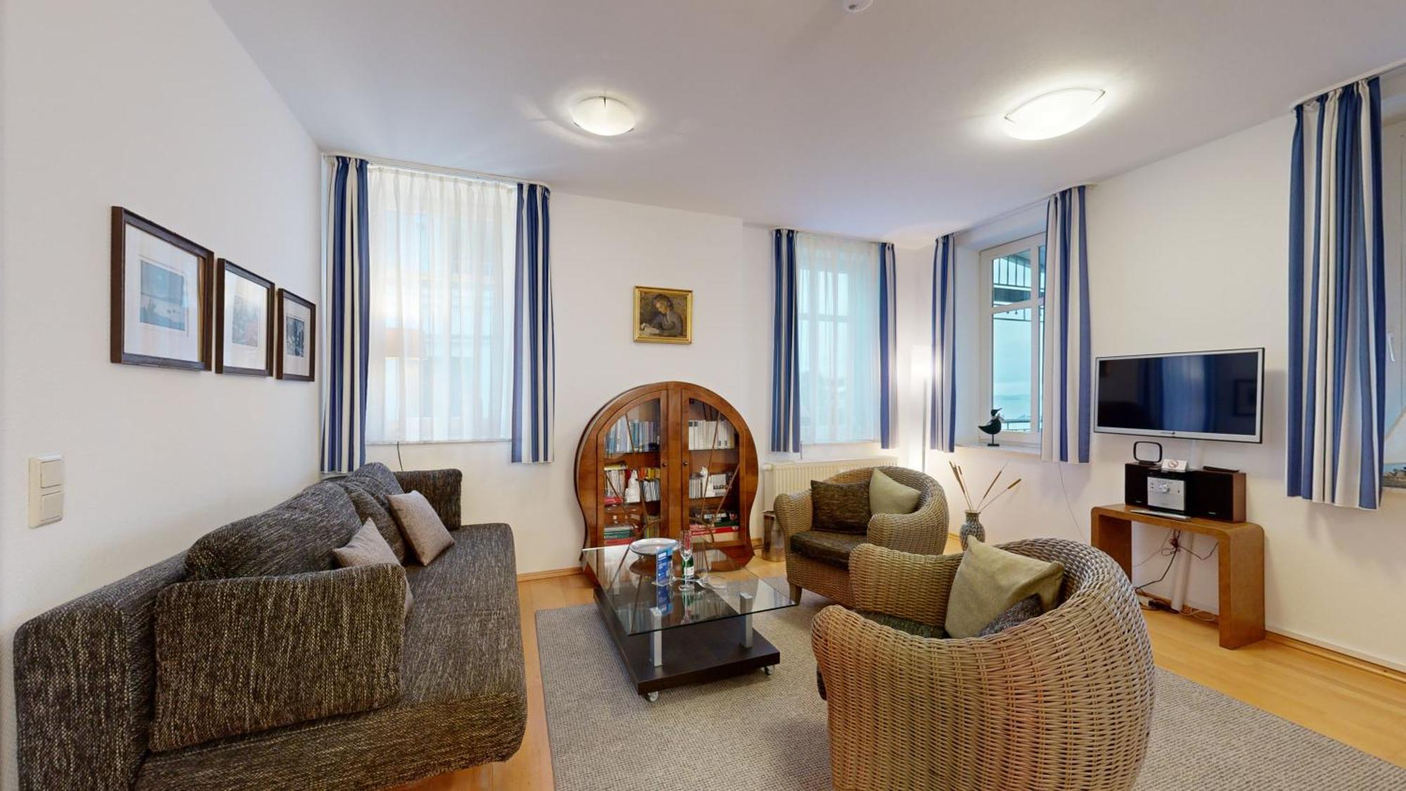 Strandblick In Binz, Fewos Direkt Am Mit Balkon Und Teilweise Mit Meerblick * Binz