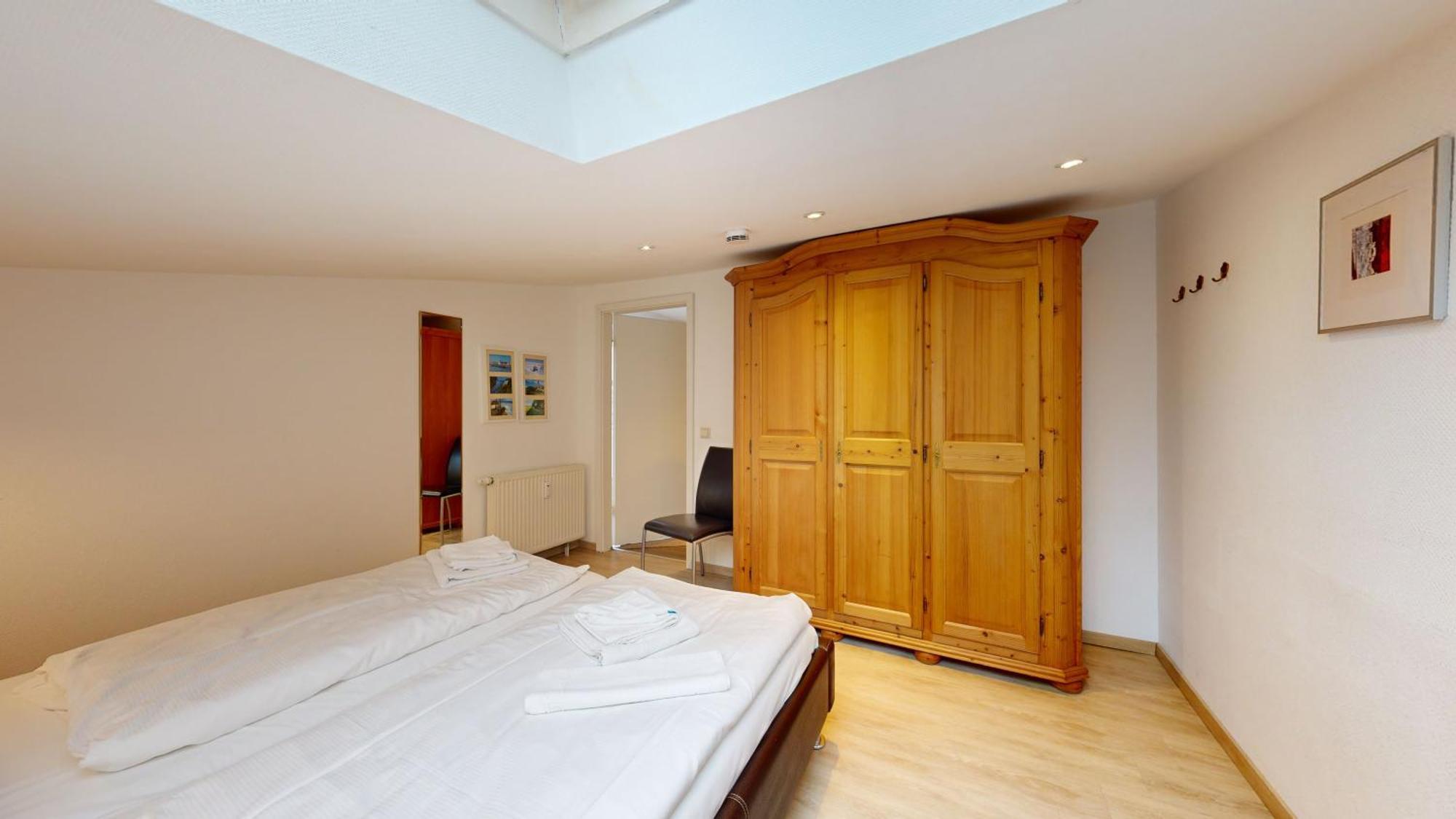 Apartment Strandblick In Binz, Fewos Direkt Am Mit Balkon Und Teilweise Mit Meerblick Binz