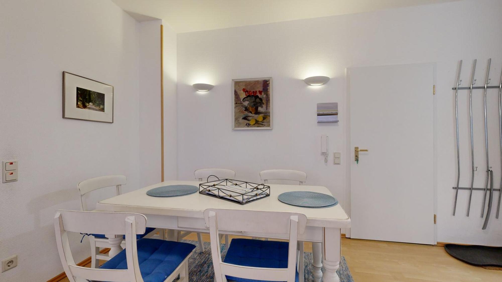 Apartment Strandblick In Binz, Fewos Direkt Am Mit Balkon Und Teilweise Mit Meerblick Binz