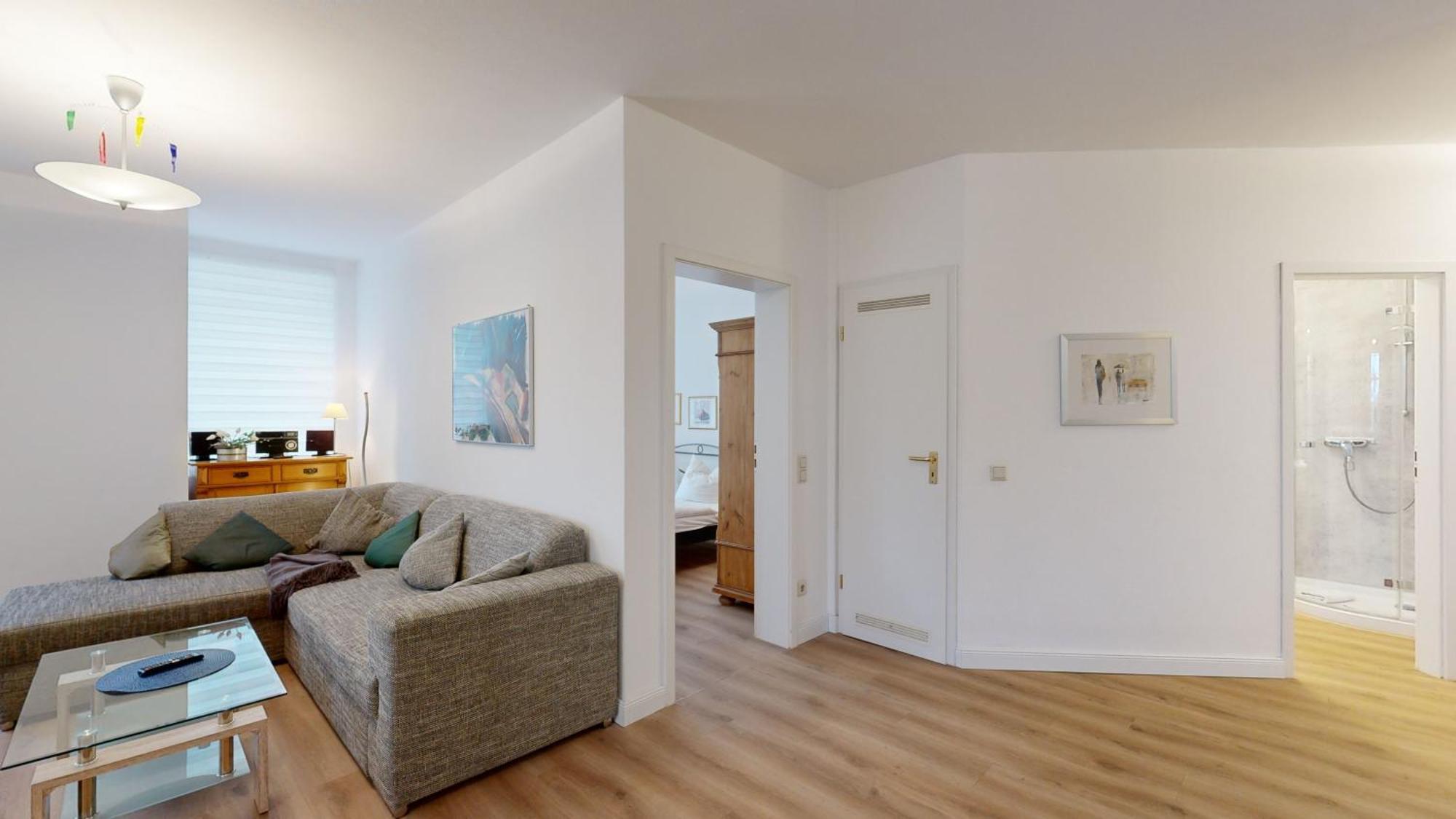 Apartment Strandblick In Binz, Fewos Direkt Am Mit Balkon Und Teilweise Mit Meerblick