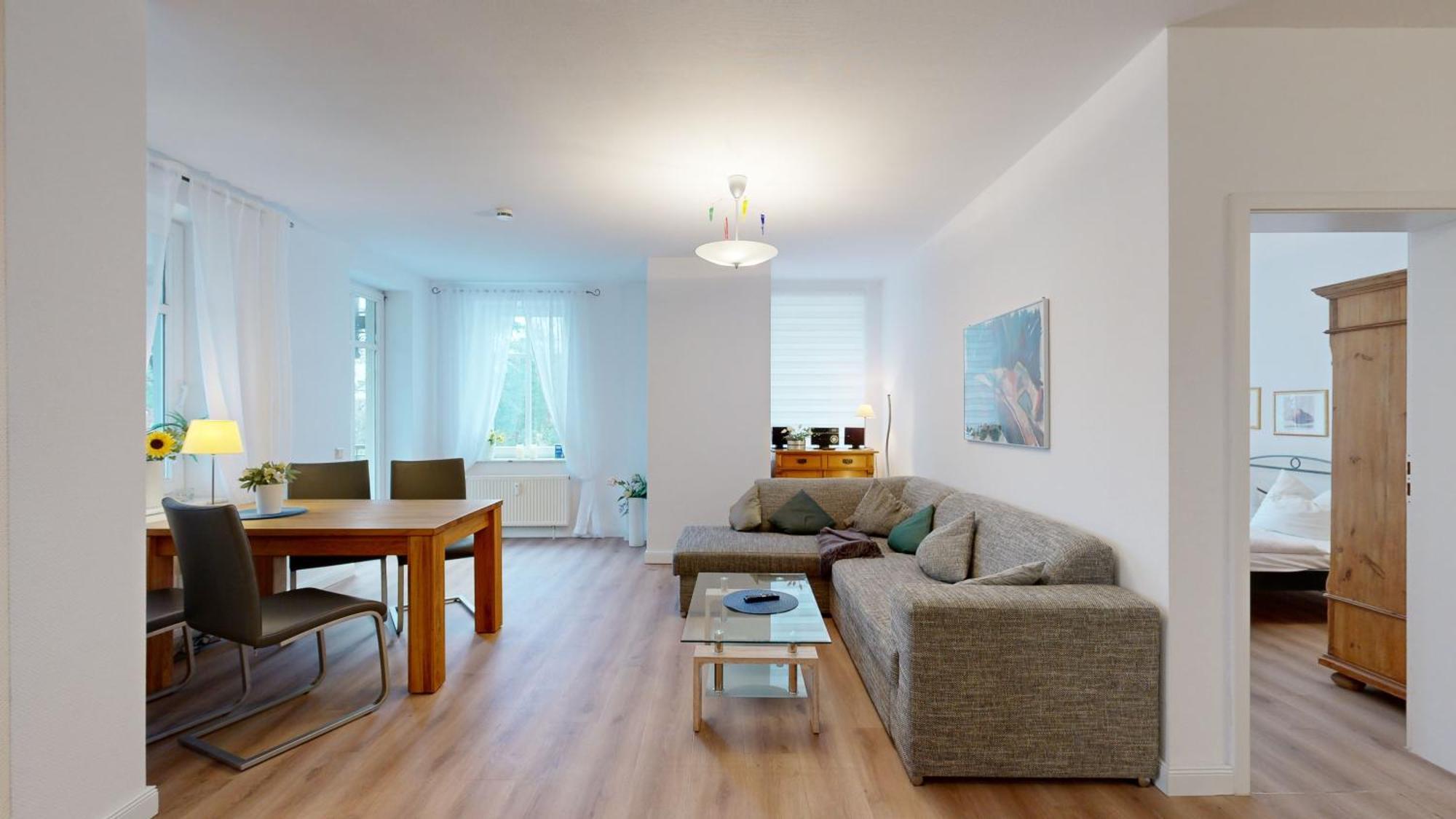 Strandblick In Binz, Fewos Direkt Am Mit Balkon Und Teilweise Mit Meerblick Apartment Binz