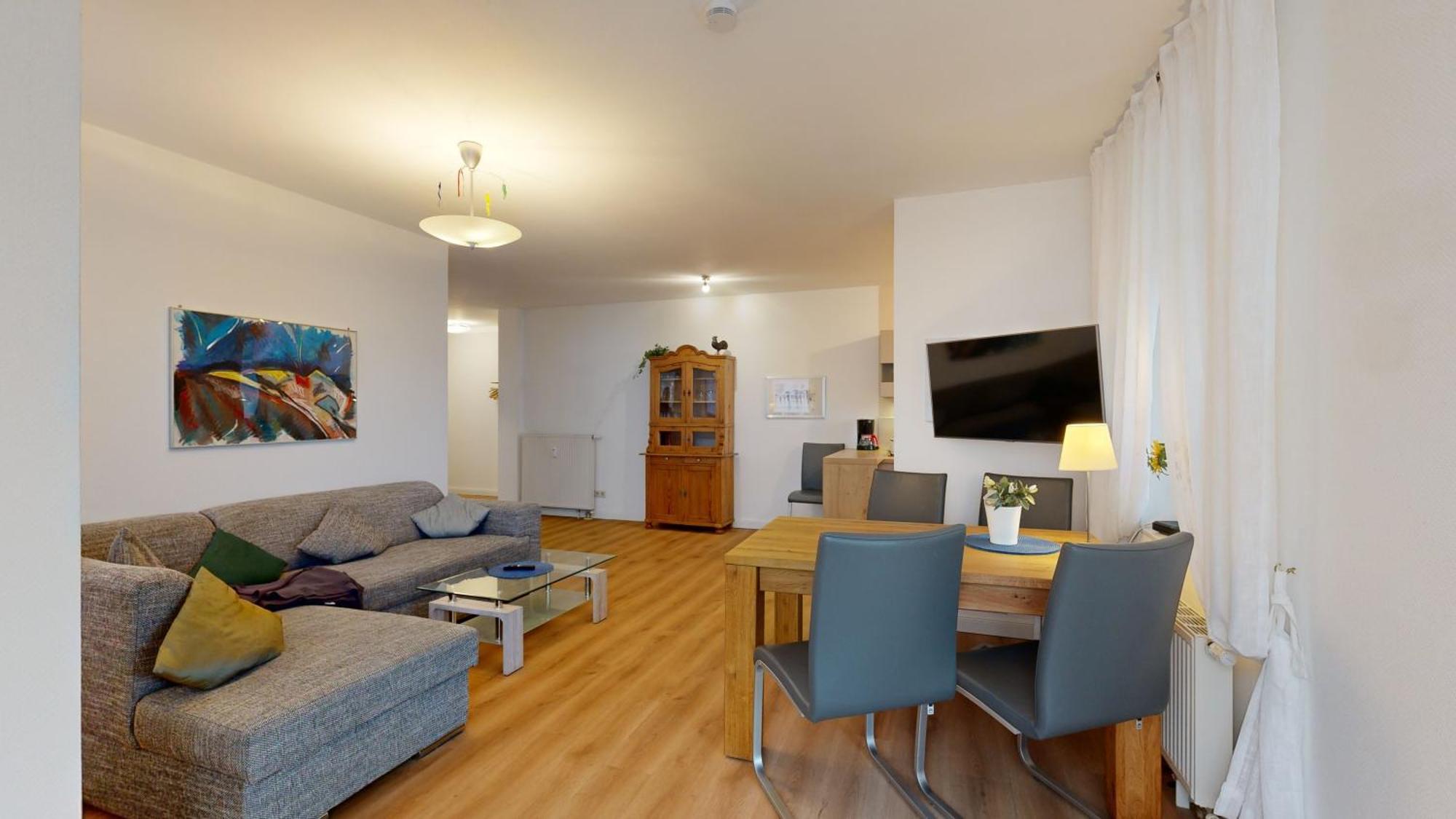 Strandblick In Binz, Fewos Direkt Am Mit Balkon Und Teilweise Mit Meerblick Apartment Binz
