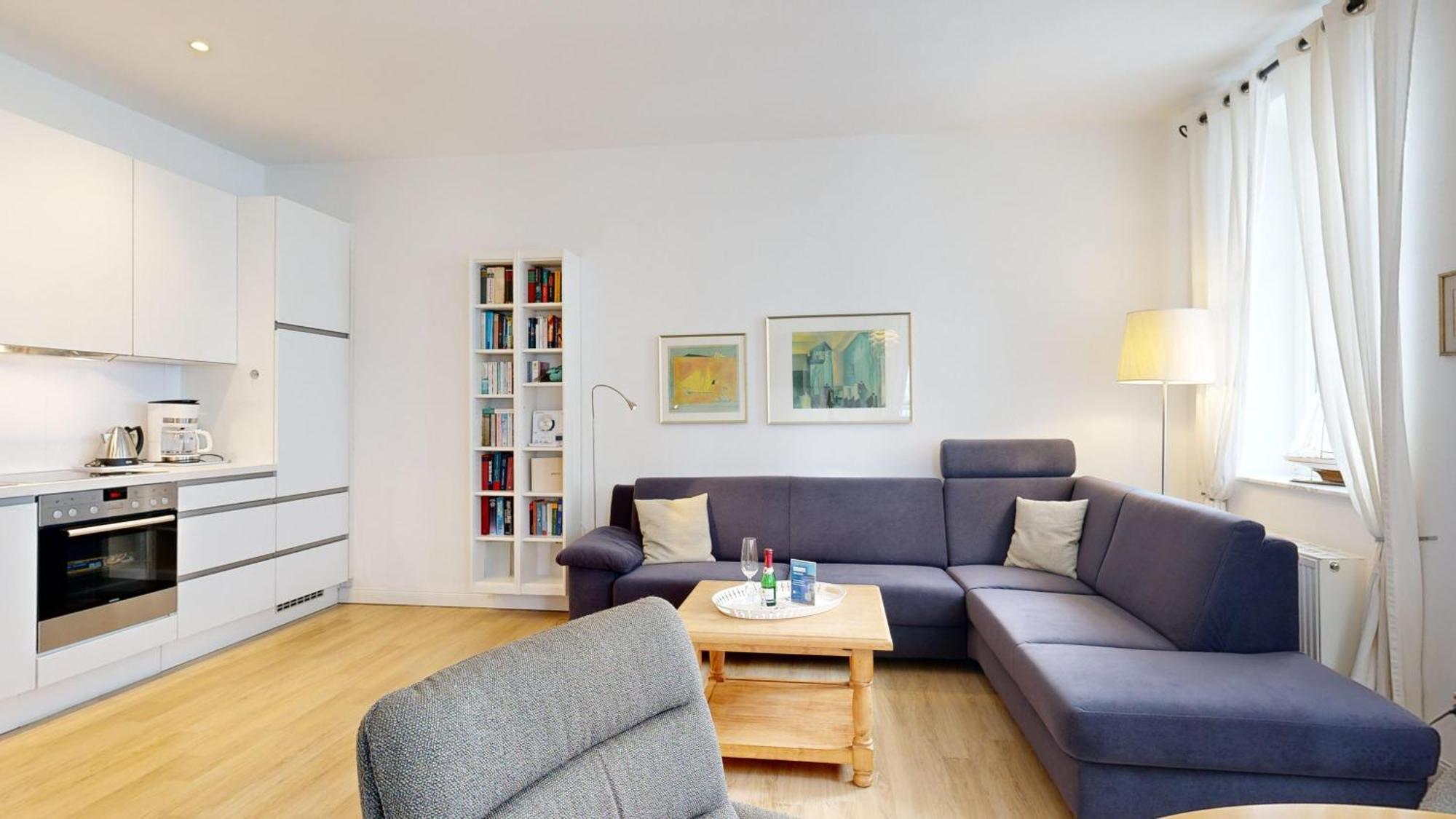 Apartment Strandblick In Binz, Fewos Direkt Am Mit Balkon Und Teilweise Mit Meerblick