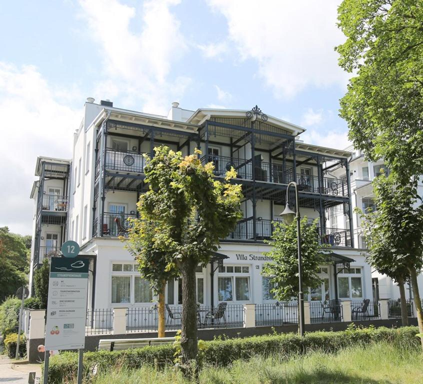 Strandblick In Binz, Fewos Direkt Am Mit Balkon Und Teilweise Mit Meerblick Binz